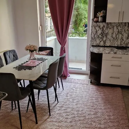 In Medias Res Aparheartmant Apartment Sarajevo