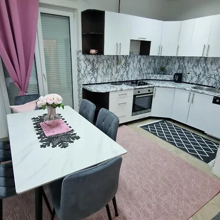 アパート In Medias Res Aparheartmant